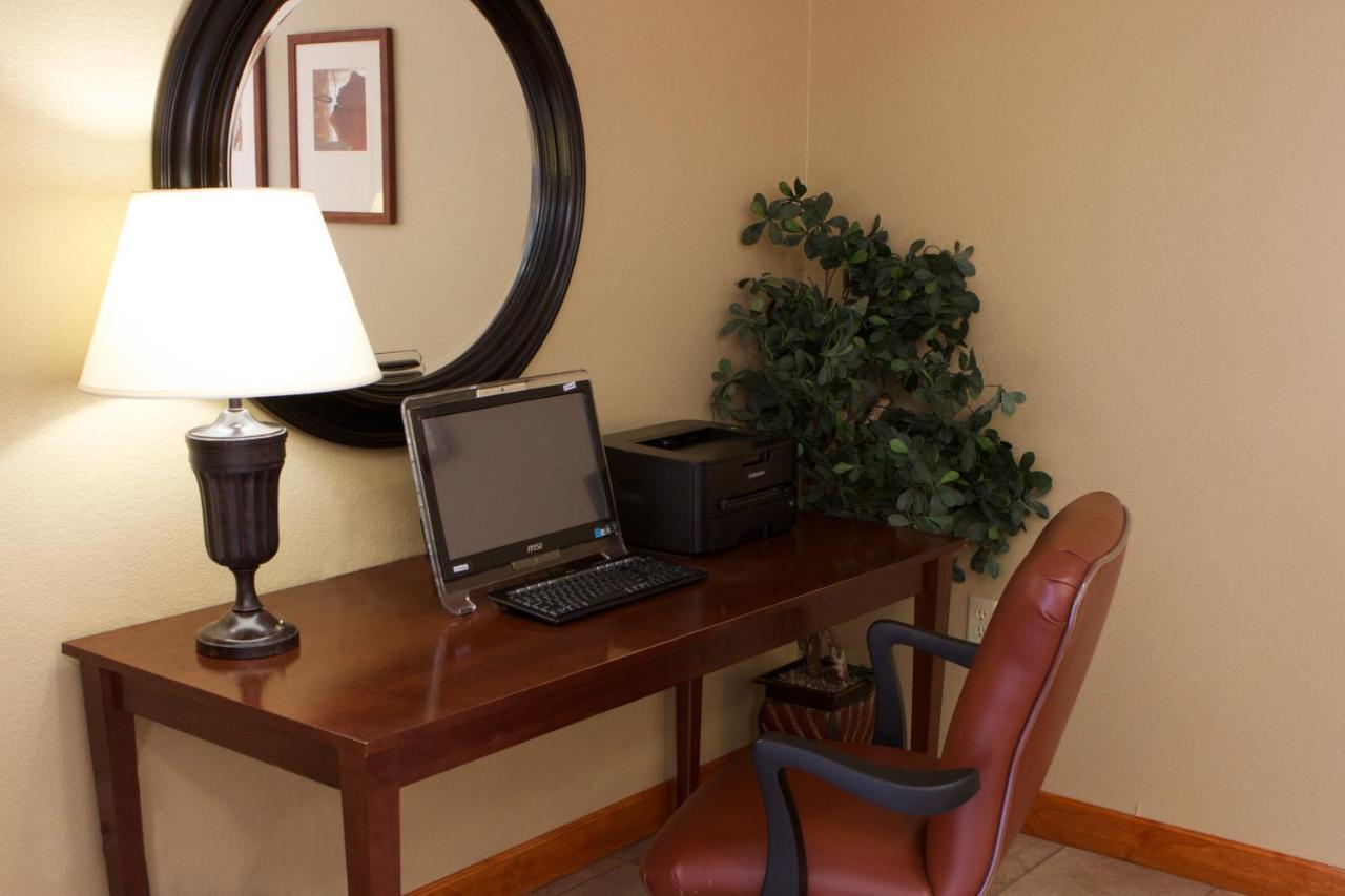 Candlewood Suites Champaign-Urbana University Area By Ihg מראה חיצוני תמונה