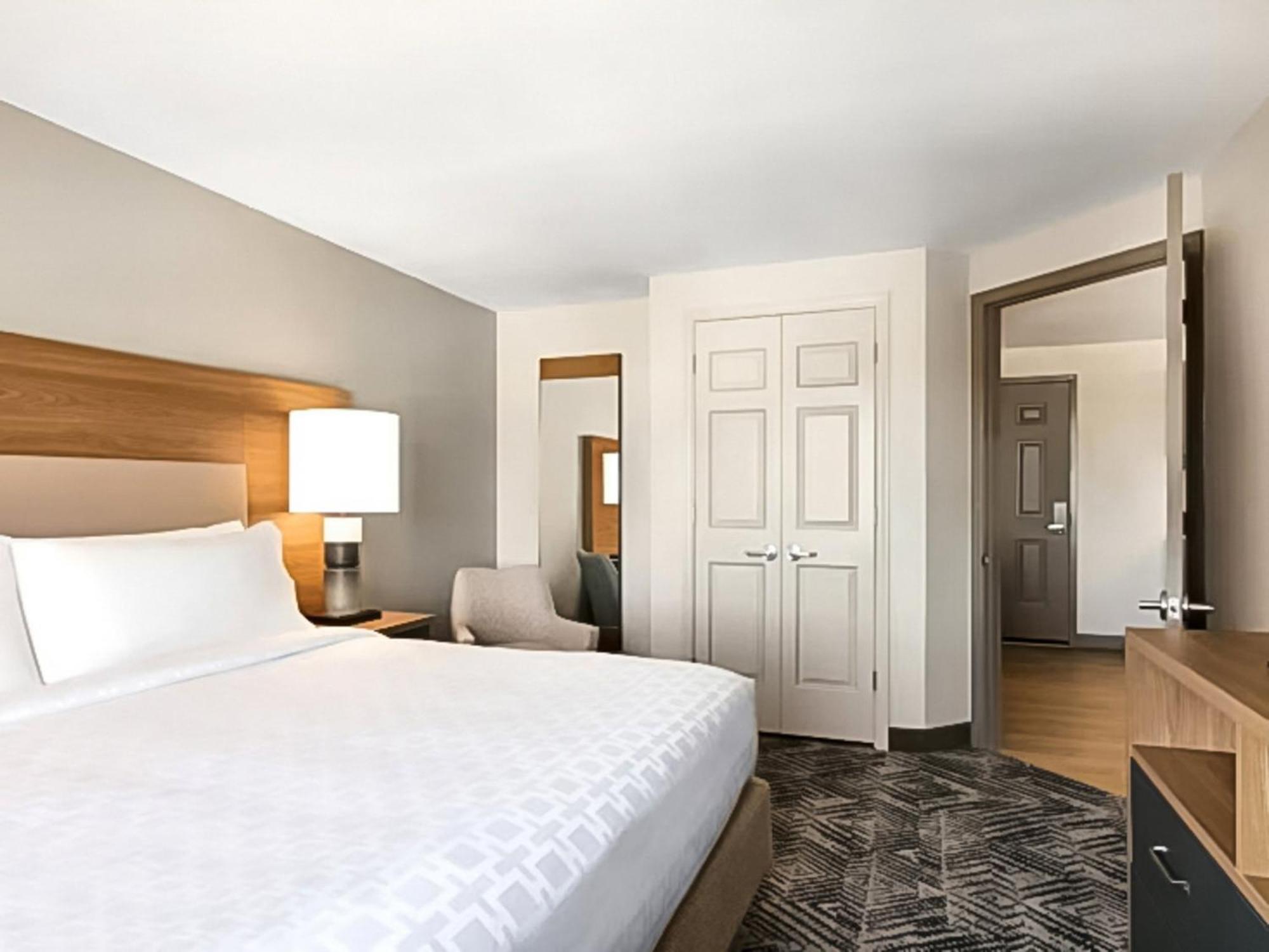 Candlewood Suites Champaign-Urbana University Area By Ihg מראה חיצוני תמונה