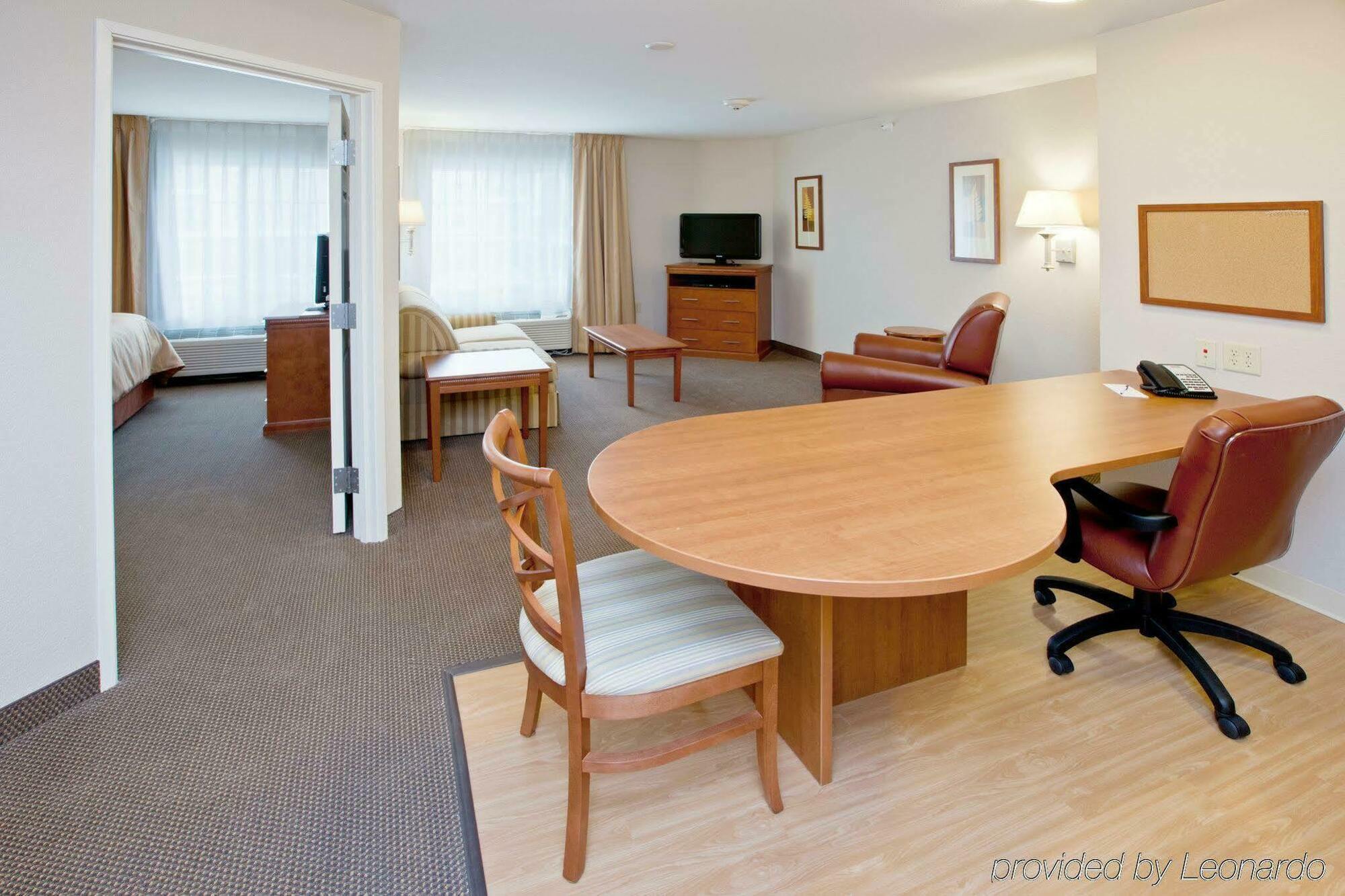 Candlewood Suites Champaign-Urbana University Area By Ihg מראה חיצוני תמונה